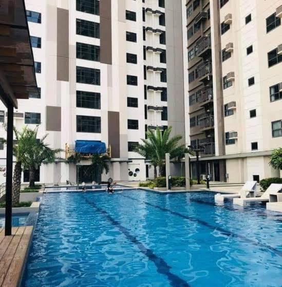 Horizon 101 A12 Shortwalk To Mango Avenue & Robinson Mall Cebu Stadt Exterior foto