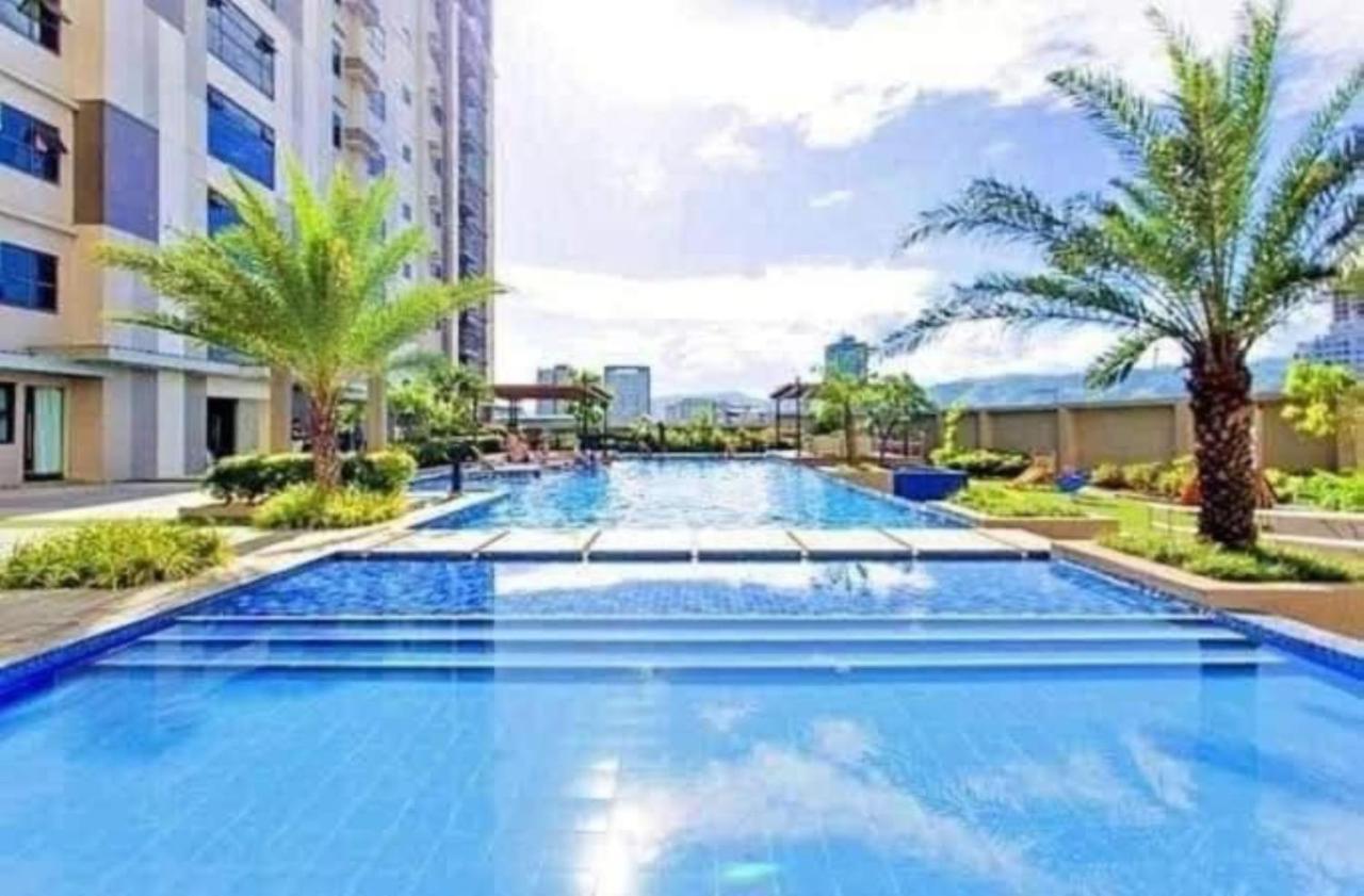 Horizon 101 A12 Shortwalk To Mango Avenue & Robinson Mall Cebu Stadt Exterior foto